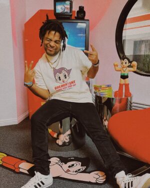 Zeno Robinson Instagram - I hit up @shopgoldenant ‘s Astro Boy pop up in Lil Tokyo the other day! The collection was super cool and I love Astro Boy and old school anime! The aesthetic in the store was one of my favorite parts! The chain and the tshirts were fireeeee. Check them out!!

📸: @krystalshanellee