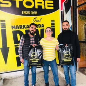 Zeynep Kankonde Instagram - Gülbahçesi Mahallesi'nin tatlı dilli, güler yüzlü, koca yürekli esnafına teşekkür ederiz...
@adana