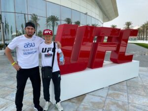 Zhalgas Zhumagulov Instagram - @asu_water-мен  Абу-Дабидегі #UFC251-де жеңіске жетуді жоспарладым, бірақ өкінішке орай нәтиже шықпады.
Біздің жоспарларымыз бөлек, бірақ құдіреті шексіз Алланың жоспарлары мүлдем басқаша, алайда олар біздің игілігіміз үшін!

Ең бастысы, менің халқым қасымда және әрқашан мені қолдайды!  Барлық қиындықтарды бірге жеңеміз ✅ #inshAllah

 #достигайвершинысasu

Планировали достичь вершину с @asu_water на #UFC251 в Абу-Даби, но к сожалению не получилось.
Как говорится у нас одни планы, а у Всевышнего совсем другие, а они в любом случае во благо для нас 🙏

Главное, что мой народ 🇰🇿 со мной, и всегда поддержит меня! Остальное преодолеем вместе ✅ #inshAllah

#достигайвершинысasu