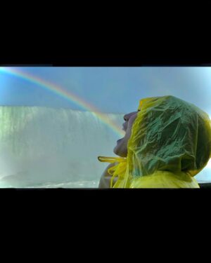 Meng'er Zhang Instagram - A lovely get away weekend with my baby at Niagara Falls. We met some beautiful birds, chatted with some geese, got reminded how small we are on the planet. So much love and energy in the nature ♥️ be gentle, be respectful ~