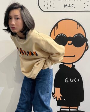 Meng'er Zhang Instagram - Cool kids here🐯🐯