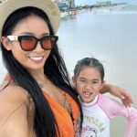 Zhao Xia Instagram - Happy Friday.🌤️🏖️ #familytime #beachday #summer #funtimes