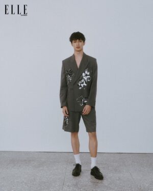 Zhen Hao Li Instagram - ELLE
is something else 🔥

@elletaiwan 
#台北電影節 #非常新人