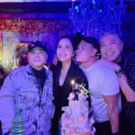 Zoe Tay Instagram - 🎊🎊🎈🎂♥️🎂🎈🎊🎊 今年又与这值得的人间多相处了一年。🍰 🎊吃蛋糕日🎂🎊 愿每一步都活成自己喜欢的样子。 #过生日要开心 #birthdaycelebration #lovelifeloveall #有缘千里来相会 #谢谢你出现在我的行程里 #朋友可遇不可求 #珍惜♥️感恩 #长一岁长一智 ✌🏻 #无忧无虑无病无痛♥️ #摩羯座capricorn♑ #过生日要有仪式感💕 #幸福其实很简单🐒🐑🐥🐽🐯 #保持初心莫忘初衷 #生日愿望很简单 #健康体魄活的精彩 #ZoeTay #鄭惠玉 #惠声玉影 #佐伊の語 Singapore