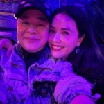 Zoe Tay Instagram - 🎊🎊🎈🎂♥️🎂🎈🎊🎊 今年又与这值得的人间多相处了一年。🍰 🎊吃蛋糕日🎂🎊 愿每一步都活成自己喜欢的样子。 #过生日要开心 #birthdaycelebration #lovelifeloveall #有缘千里来相会 #谢谢你出现在我的行程里 #朋友可遇不可求 #珍惜♥️感恩 #长一岁长一智 ✌🏻 #无忧无虑无病无痛♥️ #摩羯座capricorn♑ #过生日要有仪式感💕 #幸福其实很简单🐒🐑🐥🐽🐯 #保持初心莫忘初衷 #生日愿望很简单 #健康体魄活的精彩 #ZoeTay #鄭惠玉 #惠声玉影 #佐伊の語 Singapore