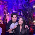 Zoe Tay Instagram - 🎊🎊🎈🎂♥️🎂🎈🎊🎊 今年又与这值得的人间多相处了一年。🍰 🎊吃蛋糕日🎂🎊 愿每一步都活成自己喜欢的样子。 #过生日要开心 #birthdaycelebration #lovelifeloveall #有缘千里来相会 #谢谢你出现在我的行程里 #朋友可遇不可求 #珍惜♥️感恩 #长一岁长一智 ✌🏻 #无忧无虑无病无痛♥️ #摩羯座capricorn♑ #过生日要有仪式感💕 #幸福其实很简单🐒🐑🐥🐽🐯 #保持初心莫忘初衷 #生日愿望很简单 #健康体魄活的精彩 #ZoeTay #鄭惠玉 #惠声玉影 #佐伊の語 Singapore
