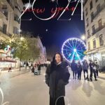 Zoe Tay Instagram - 🎊🎊🎊♥️💋♥️🎊🎊🎊 再见2023的一切，，期待2024的精彩😍 No one can go back in time to change what has happened. So work on your present to make yourself a wonderful future. Happy New Year 2024! 1.1.2024 #元旦快乐2024 🎉🥂🎈#newyear2024💫 #bestwishestoall♥️ #2024的第一天 #崭新的一年請多多指教❤️ #2024要有亮亮心情✌🏻 #心情分享 #有钱有车有房有钱哪是幸福 #无病无痛无忧无虑自由自在才是大家要珍惜 #善待自己是一種生活態度 #简单就是幸福 #ZoeTay #鄭惠玉 #惠声玉影 #佐伊の語 France, Lyon