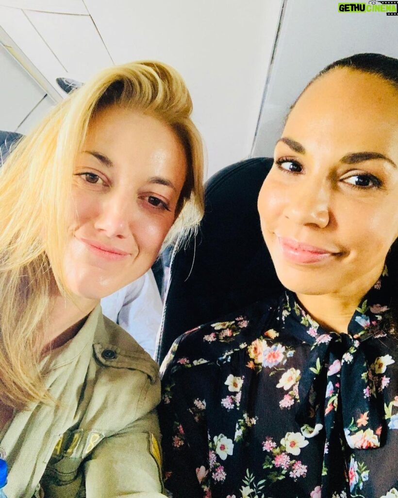 Zoie Palmer Instagram - Happy birthday my beautiful friend @amandabrugel we’ve been holding each others hands now for 20 years and I love you. Just simply love you. Happy birthday to incredible you. ❤️