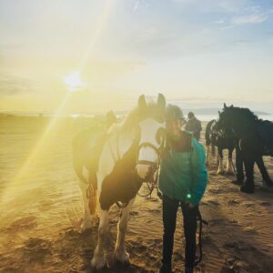 Zoie Palmer Instagram - Thank-you to @crindlestables for a most incredible day on  a sunset horseback riding trek along the beach 🇮🇪 And a big thank-you to “Captain” the horse, who took very good care of this novice rider.