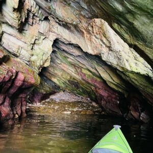 Zoie Palmer Instagram - When you head out to the ocean to go kayaking in some caves with some of the best, funniest, kindest, gang around and they also happen to be your family, it’s just about the best day ever. ❤️🇮🇪