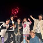 asmi Instagram - 初長崎！はじめましてLovefes🩷 ……いきなりだいすきになった！！ ߹ - ߹ 気温も人も、あったかかった。みんなに心救われる夜でした🚢 ありがとう🙏🏻また長崎に来れるようにがんばるし、そのときは絶対会いに来てほしいし、なんせ日本でasmi生きてるので、もしよければどこまでも会いにきてほしいなって思う☺️ これからどうぞ よろしくねദി ᷇ᵕ ᷆ ) そしてそして、8月ぶりにwacciのみなさんとリバイバル歌わせてもらって、花火も一緒にみれた☺️幸 wacciのライブを観させてもらうとき大体は、有難いことにリバイバルを歌う大仕事を後に控えてるからいつも泣かないようにめちゃくちゃ気をつけるのね でも今日は久しぶりやからか気をつけるの忘れちゃって 一曲目の大丈夫で号泣(´༎ຶོρ༎ຶོ`)笑🤣ﾌﾟﾁﾐｽ wacciのライブはほんとにあったかくて 今日の最上級での大合唱もやっぱ胸にくるものがあったなぁ いつもあったかいってすごい。。。かっこよすぎる。 だいすきなお兄さま達でございます そんな感じでとにかく 長崎Love🥺🫶🏻 今日を最高にしてくれてありがとうございました🥹✨ 長崎市水辺の森公園