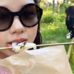 asmi Instagram - 関西以外の人には今簡単には見聞きできひんもんがもしかすると多くて少し寂しい思いさせてしまうかも知れない！でもインターネット通じてみる方法用意してくれてる場合もあったりするしそれぞれがそれぞれなりに応援してくれるとめちゃくちゃうれしい！ なにより私は地元大阪の役に少しでも立てている今をめちゃくちゃ有り難く思っている！ここで出来る限りの力振り絞ってがんばりたい！！ なので大阪のみなさんには尚更分厚い応援をよろしくお願い申し上げたいです🙏🏻🩷asmiは大阪在住です！ 今はまだ少しやけど、これからも色んなことに挑戦しながら 私はみんなの笑顔の役に立ちたい☺️ほんでいつかはWORLD🌍 ゲソ