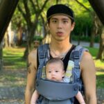 popping ed Instagram - My dear papa 這是我來到這個世界的第三個月 也是跟papa一起過的第一個父親節。 謝謝拔拔雖然工作很忙，但是每一天還是很認真當我的晚班警衛守護著我，照顧我晚上內內time 和睡覺。 會很用很逗趣的方式探索這個世界。帶我聽很多不同類型的音樂。做一些很奇妙的事。雖然很多事物我都還懵懵懂懂、每天都是很多新的挑戰。但是因為你是個有趣認真又負責的拔拔。讓我可以很放心又快樂的冒險。 謝謝有趣又好玩的大夥伴。PiKA love you😘