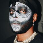 6LACK Instagram – spirited away 👻 🎃 🕸️ 

first two shows back — Minneapolis and Chicago raised the bar & solidified why this is the best show on the road right now. some of the highest energy yet.

but Detroit just entered the chat 💐

(Día de los Muertos, inspo)