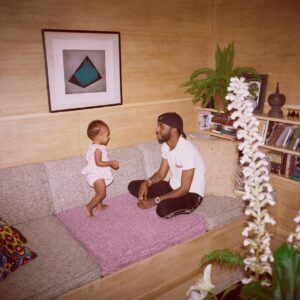 6LACK Instagram - today is the 5 year anniversary of East Atlanta Love Letter 💌 

i don’t know how to spill all my feelings about it, without typing forever, but it was the first time in my life where creatively i had a moment of doubt, and personally it felt like i was starting to outgrow who i thought i was. i was coming in and out of feeling pressure from what felt like 100 diff angles, but in that moment i learned how to let go. then we made magic.

what’s your favorite song from EALL? and why? ✍🏾 ⬇️
