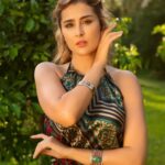 Aïcha Ben Ahmed Instagram - سرّك منين ؟ @arvea_nature_officiel 📷 @samy_snoussi_photography MUA @steevy_aymen