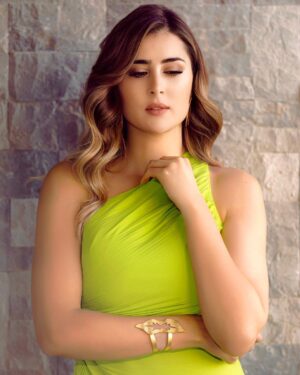 Aïcha Ben Ahmed Instagram - Stylist @youmnamoustafa 
Makeup @sohakhoury 
Hair @ramy.patrek @alamode.salon 
📷 @gimoooz 
Dress @maisonvalentino
Jewerly @yararamzyjewelry
#aicha #aichabenahmed #aishabenahmed #actress #valentino #shootdiaries #عائشة_بن_احمد