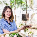 Aïcha Ben Ahmed Instagram - تم بعد ظهر اليوم بفضاء دار القايد المعموري إمضاء عقد بموجبه سأكون سفيرة للعلامة التونسية المميزة آرفيا، هذه الشراكة جاءت تتويجا لمسار إكتشفت من خلاله وجود أوجه شبه عديدة علاوة على القيم المشتركة التي تجمعنا، علامة تونسية بإمتياز ذات جودة عالية، و لها من المعاني الإنسانية الكثير و التي إنتصرت من أجلها في هذه الشراكة. كل الشكر و الإمتنان للسيد صادق العريبي على هذه الثقة الغالية ، متمنية لكل المنتسبين لهذه المؤسسة الوطنية مزيد النجاح وهي التي ما فتأت تراهن على الجودة لبلوغ العالمية. آملة في أن تكون هذه الشراكة علامة فارقة لكل منا. #arvea #arvea_nature #عائشة_بن_احمد #aichabenahmed #ambassadrice #nature #nontestesurlesanimaux #produitsnaturels #actress