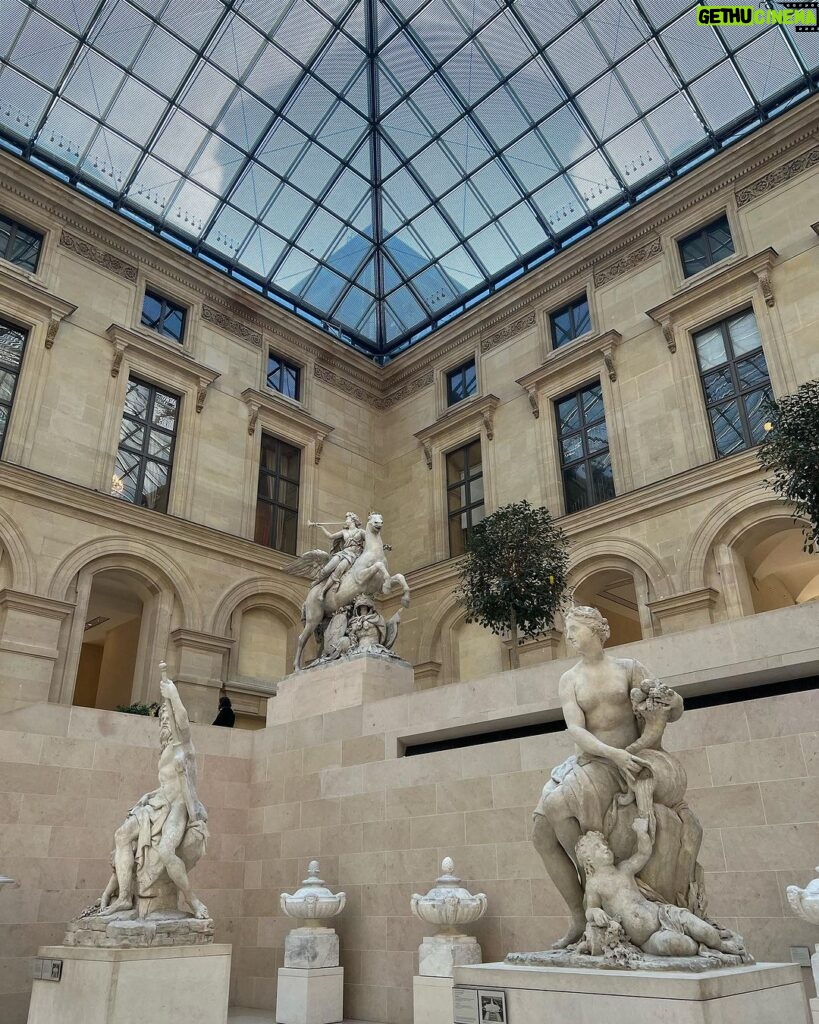 AC Bonifacio Instagram - swipe for surprise Louvre, Paris