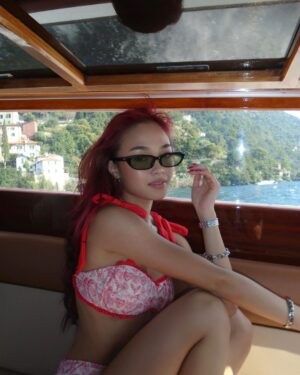 AC Bonifacio Instagram - little mermaid sighting in lake como