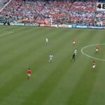 Aarón Díaz Instagram - Le pedimos a @elmatadorpr15 que nos contara como recuerda el partido del 98 jugando contra Holanda, como se sintió? A nosotros nos hizo recordar uno de los momentos más increíbles de nuestra niñez! Desliza para revivir el momento del gol! 🌵⚽️ #fifa98 México