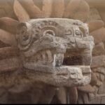 Aarón Díaz Instagram - A ti te importa tu HERENCIA CULTURAL ? 🇲🇽 OBVIO QUE SI!!! Entonces TU puedes ayudar a frenar esta amenaza en contra de ella- DONA desde 10 pesos y conviértete en guardian@ de la PIRAMIDE DE LA SERPIENTE EMPLUMADA en TEOTIHUACÁN. . Link en mi bio de cómo TÚ puedes hacer Historia 🙌🏽 . @patronatoinah.mx @inahmx