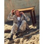 Aaron Paul Instagram - Outtake of me laughing at something @ericraydavidson was throwing at me during our @mensjournal shoot. It is impossible to try and keep a straight face when that guy is around. Thank you Eric for always creating a great vibe at your shoots. We all appreciate it. Also, thank you for shooting our holiday card. You’re a rockstar. 📷 @ericraydavidson