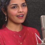 Aarya Ambekar Instagram - ग़म का नग़मा मेरा तनहाई गुनगुनाती हैं.. New Ghazal! Out now on YouTube and all major audio streaming platforms!! Composed by: @svpprasad Written by: Ilahi Jamadar