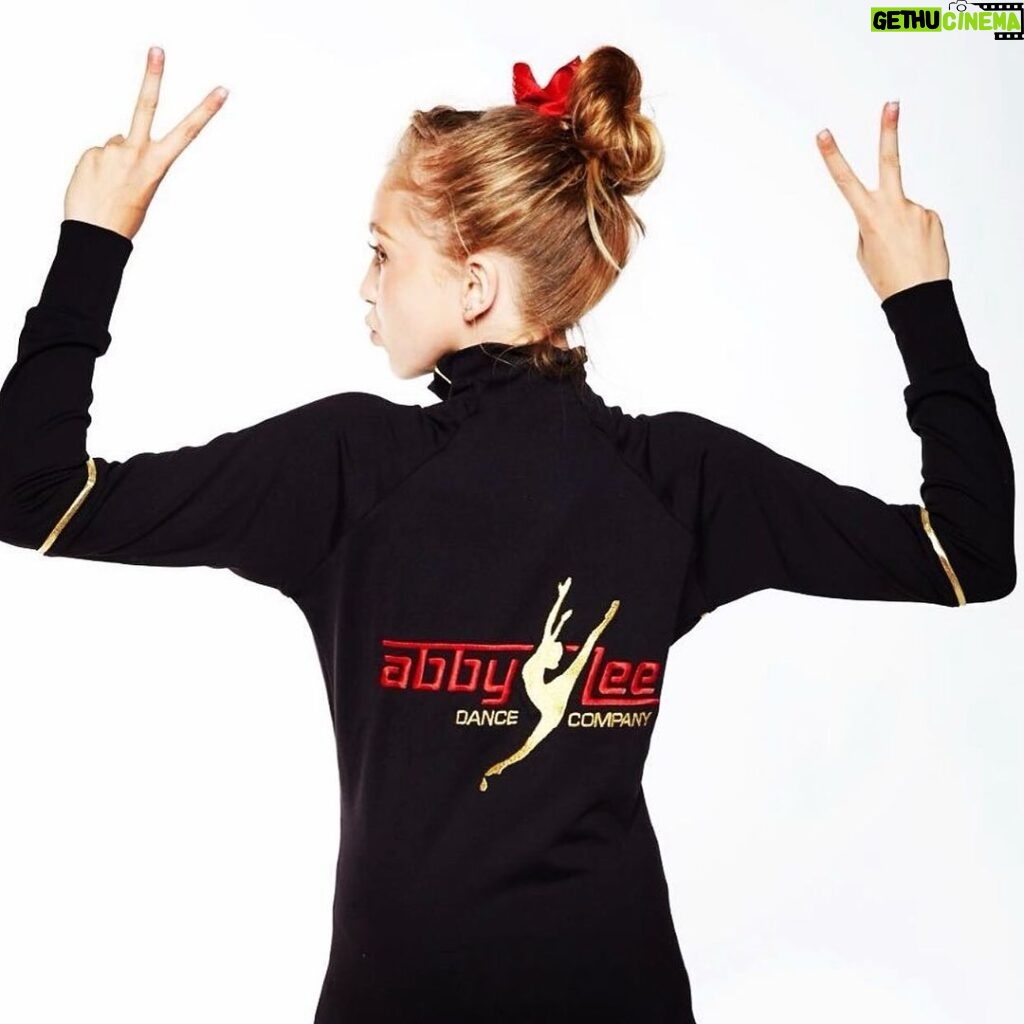 Abby Miller Instagram - Have you ordered your #ALDC Team Jackets?! Limited quantities available now at store.abbyleedancecompany.com 🌟 #aldcalways #abbylee #dancemoms #audc #leaveitonthedancefloor #abbyleemiller #abbyleedancecompany Worldwide