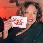 Abby Miller Instagram - Santa had a little Secret he shared the other night in Hudson Yards 🎅✨🤫 ~ what do you think it was?? Love having these girls here in the states with me for the holidays! ❤️❄️ #aldc #aldcalways #abbylee #abbyleemiller #dancemoms #abbyleedancecompany #leaveitonthedancefloor #madhouse #audc #newyorkcity #santassecret New York, New York