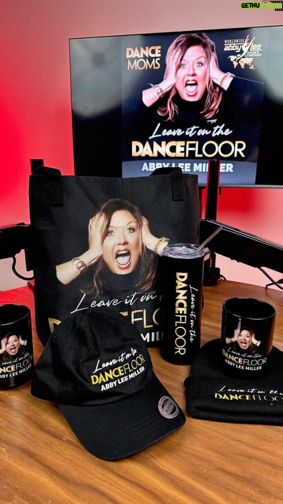 Abby Miller Instagram - 🚨 GIVEAWAY ALERT 🚨 We’re offering 5 lucky #ALDC Elites a piece of #LeaveItOnTheDanceFloor Swag! 🎙️✨ It’s Simple! 👉Like & Save this post ✨Follow @therealabbylee @hurrdatmedia & @leaveitonthedancefloorpodcast 👉Tag a friend in the comments below *each comment counts as one entry* ✨Add to your story and tag us for bonus entries! 👉Winner will be randomly selected and contacted via DM on Tuesday, March 5th by @leaveitonthedancefloorpodcast *please avoid scammers & spam* *we will never ask you to click a link* BREAK A LEG 👏👍 #aldc #abbylee #abbyleedancecompany #hurrdatmedia #abbyleemiller #leaveitonthedancefloorpodcast #giveaway Los Angeles, California