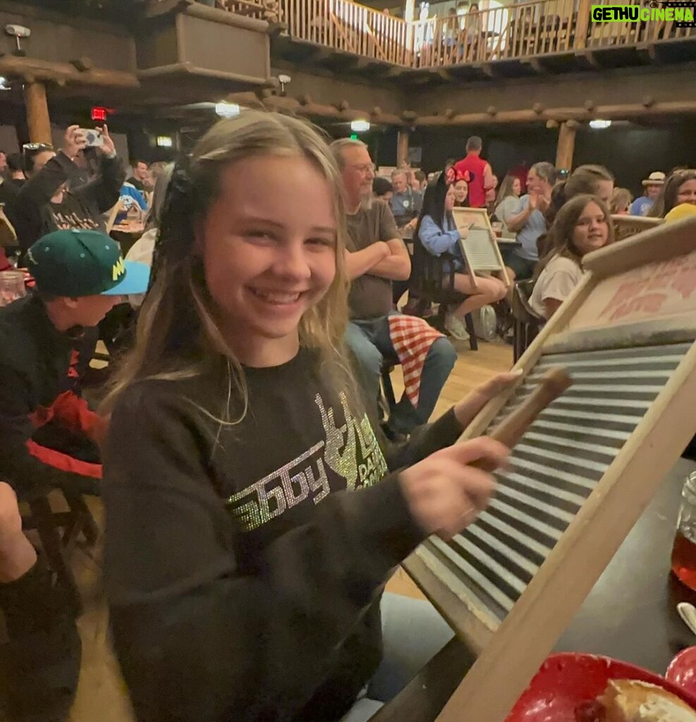 Abby Miller Instagram - Light night at the Hoop Dee Doo Musical Revue!!! Have you ever been before?! WE LOVED IT 🥧🎶💃 #aldc #aldcalways #abbylee #hoopdeedoomusicalreveue #abbyleemiller #dancemoms #leaveitonthedancefloor #madhouse #florida #abbyleedancecompany