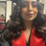 Abdel Aziz El Moslem Instagram - بحمد الله تخرجت ابنتنا من الجامعه بتفوق وحصلت على شهادة الهندسة #شوق_عادل_المسلم من جامعة ساند ديو جو في الولايات المتحده الامريكيه مبرووووك لكل الجامعيين الخرجين