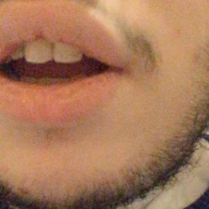 Abdullah Algafari Instagram - لقيت اللي احسن من الكبتن طارق غطا عليه موهوووب @turkialjallal  موهوب يستحق الدعم 😩💜<<😭😂😂😂😂😂😂😂😂😂😂😂