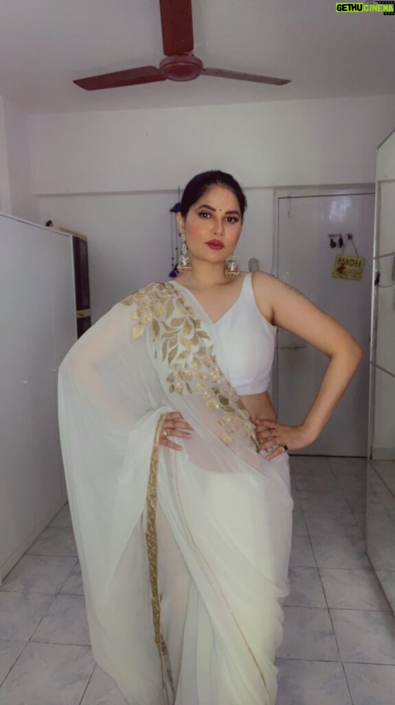 Abha Paul Instagram - Draped in white, golden shimmer, dancing to the rhythm of beauty. #EtherealElegance ✨