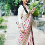 Abha Paul Instagram - Blouse design superb 😍 Thank you @yadav.himani ♥️