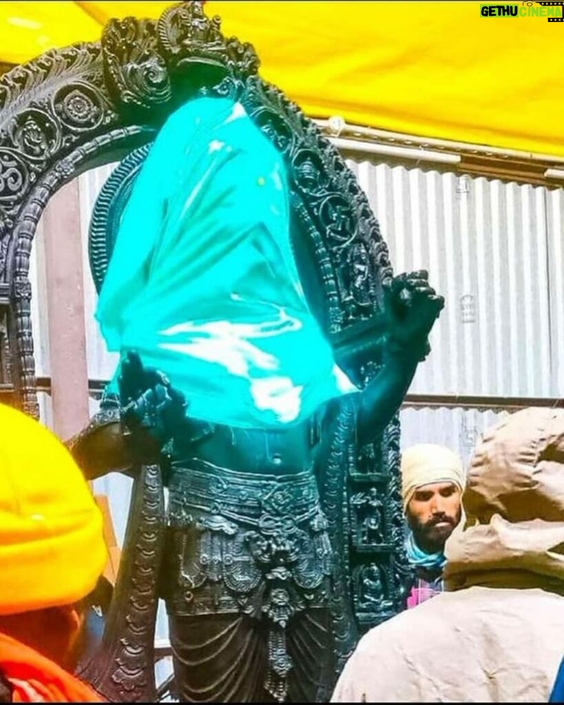 Abha Paul Instagram - Lord Ram’s idol in Ayodhya ♥️🕉️🙏🏻🚩