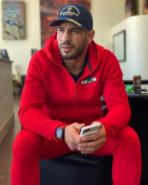 Abu Azaitar Instagram - I wish you all a nice weekend 😊🙏🏼 جمعة طيبة#بسم_الله