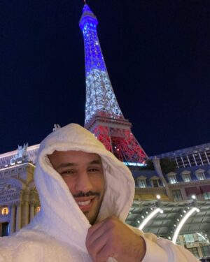 Abu Azaitar Instagram - Guess where I am 🤔