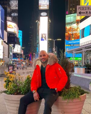 Abu Azaitar Instagram - Stopover in Newyork🗽