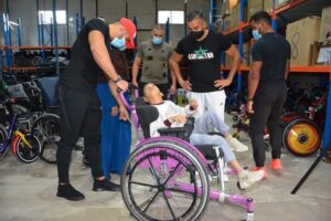 Abu Azaitar Instagram - Best feeling, helping each other ❤️❤️❤️