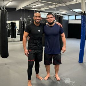 Abu Azaitar Instagram - Almost 10 years since the first preparation together.  Never changed ❤️ Always a pleasure to have my brother Khabib around .
Thanks for the rounds 💪🏽