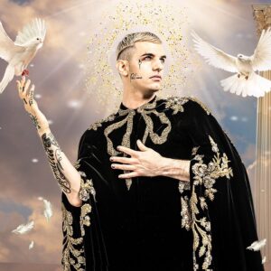 Achille Lauro Instagram - San Francesco.
La celebre scena attribuita a Giotto in una delle storie di San Francesco della basilica superiore di Assisi. Il momento più rivoluzionario della sua storia in cui il Santo si è spogliato dei propri abiti e di ogni bene materiale per votare la sua vita alla religione e alla solidarietà.

• Creative Director: @directedbyachillelauro
