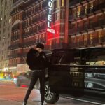 Achille Lauro Instagram – Vodka Liscia.
Chelsea Hotel, Ny New York City