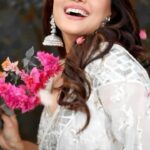 Adaa Khan Instagram - Let’s Look At The Colourful Side Of Life 🌸 . . . #feelkaroreelkaro #feelitreelit #fashion #style #lookbook #holi #sareelove #instadaily #fashionlikeadaa #adaakhan