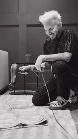 Adam Lambert Instagram - #RhapsodyTour 

🎥: @reyalstudio