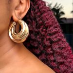 Adesua Etomi-Wellington Instagram - They said I should give you people details🤣 Earlier today on my way to 'An evening with African Power girls' organised by @debolalagos 🙌🙌🙌 Special mention to @atafo.official for always killing it😍🔥❤ Hair by @tashplace Make up by me Picture by my 2nd personal photographer @jemimaosunde🤣🤣🤣 #sueisinthegarden #andshesafinegirl #cantthinkoftherestpls #its11.30pm #whyareyouawake #lookingforhashtahstomakeyoulaugh #yourestillreading #nawa #restdear