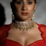 Aditi Ravi Instagram - Aditi Ravi ( @aditi.ravi ) in TT Devassy Jewellery✨ ZORA Specials. Customised Truly for you. Let all days ahead be special. TT Devassy Jewellery The World’s Purest. outfit @kalaakaari @styledbysmiji #ZorabyTT #ZoraSignatureSelections #TTDevassy #TTDevassyJewellery #Myttdstory #Kunnamkulam #Kochi #Festivejewellery #ForYou #Earrings (Disclaimer: We do not own any rights to the music used in this content. All credits and rights belong to their respective owners) MG Road Kochi