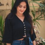 Aditi Ravi Instagram - I jus find myself happy with simple things .. 📸 @amardath_ @western_lady_ #new #smile #peace #mood #instagood