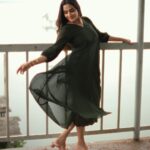 Aditi Ravi Instagram - 🌿🌿🌿 📸 @athul_krishna________ 💄 @exocticmakeover 👗 @niharikabyarya 💁‍♀️ @vrinda_sk_